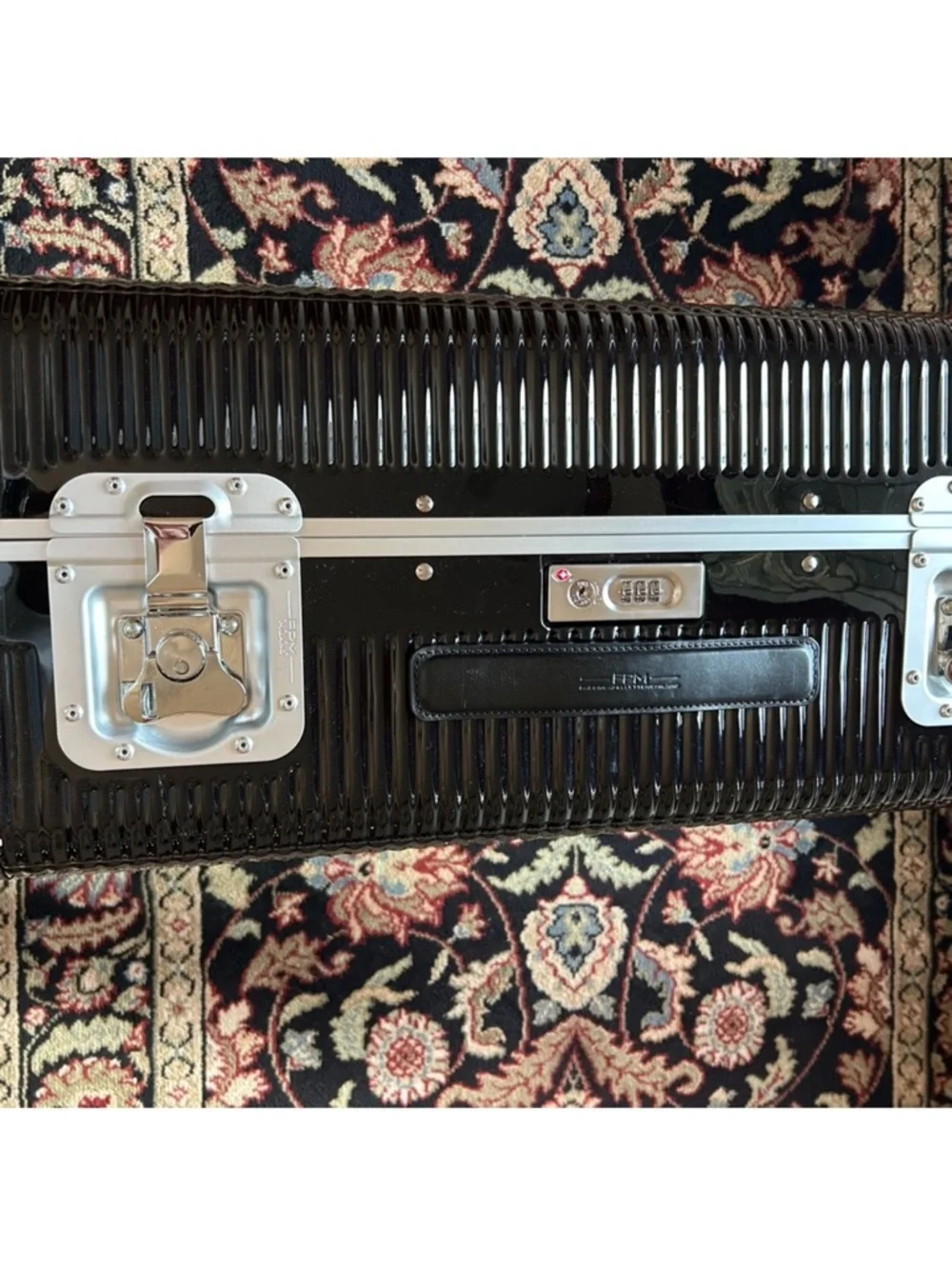 FPM Milano bank collection hard shell suitcase. NWT. Black/silver.